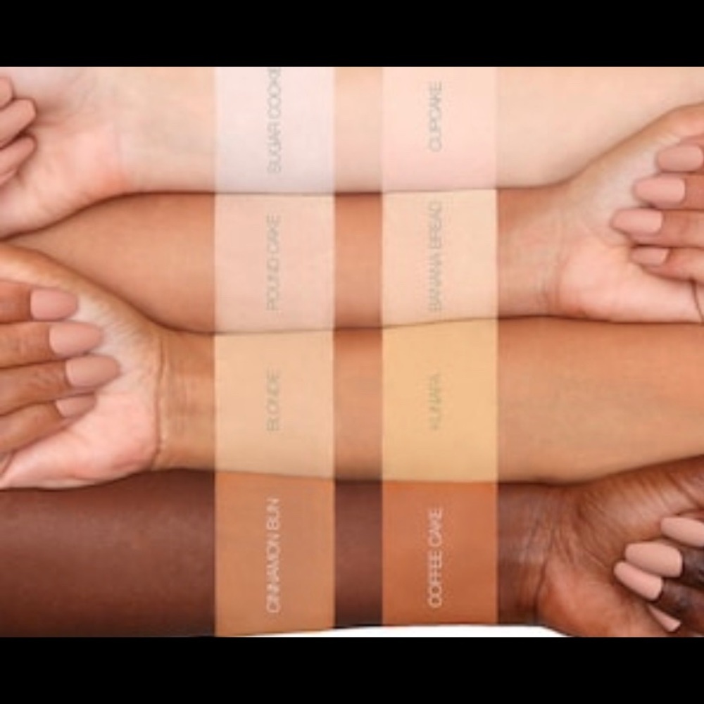 Huda Beauty Easy Bake Loose Powder Banana Bread - Picture 2 of 4